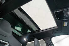 Land Rover Range Rover Sport P575 V8 SVR