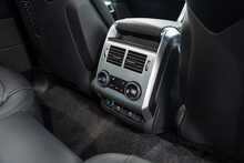 Land Rover Range Rover Sport P575 V8 SVR