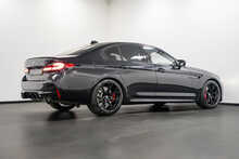 BMW M5 i V8 Competition