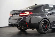 BMW M5 i V8 Competition