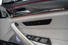 BMW M5 i V8 Competition