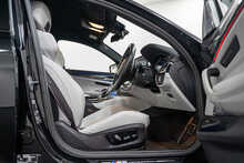 BMW M5 i V8 Competition