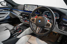 BMW M5 i V8 Competition