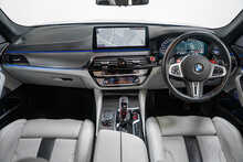 BMW M5 i V8 Competition