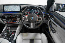 BMW M5 i V8 Competition