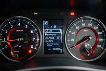 Toyota Alphard .2.5 MPV