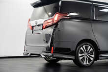 Toyota Alphard .2.5 MPV