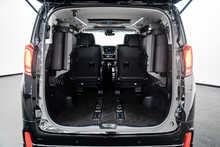 Toyota Alphard .2.5 MPV