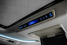 Toyota Alphard .2.5 MPV