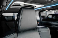 Toyota Alphard .2.5 MPV