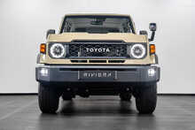 Toyota Land Cruiser .4X4