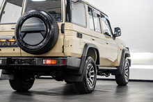 Toyota Land Cruiser .4X4