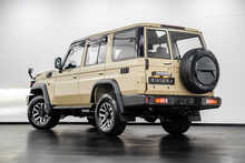 Toyota Land Cruiser .4X4