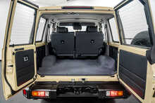 Toyota Land Cruiser .4X4