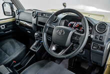 Toyota Land Cruiser .4X4