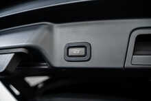 Land Rover Range Rover Evoque D240 MHEV R-Dynamic HSE