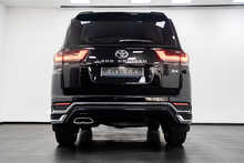 Toyota Land Cruiser ZX300