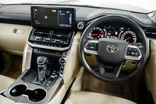 Toyota Land Cruiser ZX300