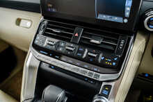 Toyota Land Cruiser ZX300