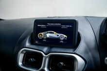 Aston Martin Vantage V8