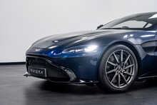 Aston Martin Vantage V8