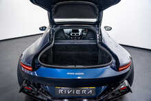 Aston Martin Vantage V8