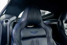 Aston Martin Vantage V8