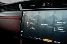 Jaguar F-PACE P550 V8 SVR