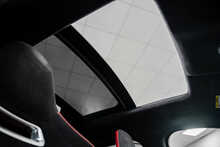 Jaguar F-PACE P550 V8 SVR