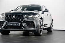 Jaguar F-PACE P550 V8 SVR