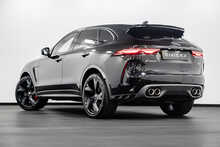 Jaguar F-PACE P550 V8 SVR