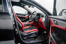 Jaguar F-PACE P550 V8 SVR