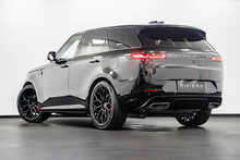 Land Rover Range Rover Sport P460e Dynamic SE