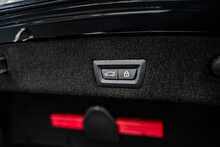 BMW 7 Series 730d MHT M Sport