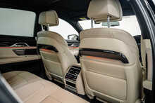 BMW 7 Series 730d MHT M Sport