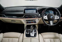 BMW 7 Series 730d MHT M Sport