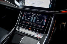 Audi RSQ8 TFSI V8 Vorsprung