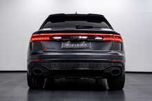 Audi RSQ8 TFSI V8 Vorsprung