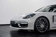 Porsche Panamera T V8 GTS