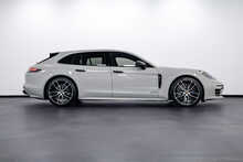 Porsche Panamera T V8 GTS