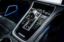 Porsche Panamera T V8 GTS