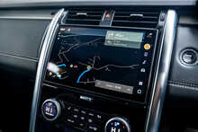 Land Rover Discovery D300 MHEV R-Dynamic HSE