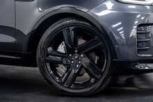 Land Rover Discovery D300 MHEV R-Dynamic HSE