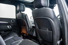 Land Rover Discovery D300 MHEV R-Dynamic HSE