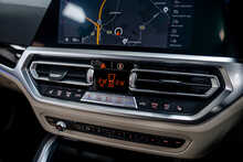 BMW 4 Series M440i MHT