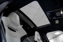 Land Rover Range Rover Sport P575 V8 SVR Carbon Edition