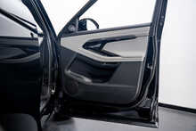 Land Rover Range Rover Evoque P250 MHEV R-Dynamic S