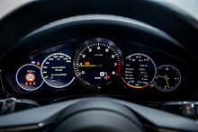 Porsche Panamera V6 E-Hybrid 4 Platinum Edition