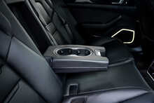 Porsche Panamera V6 E-Hybrid 4 Platinum Edition