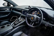 Porsche Panamera V6 E-Hybrid 4 Platinum Edition